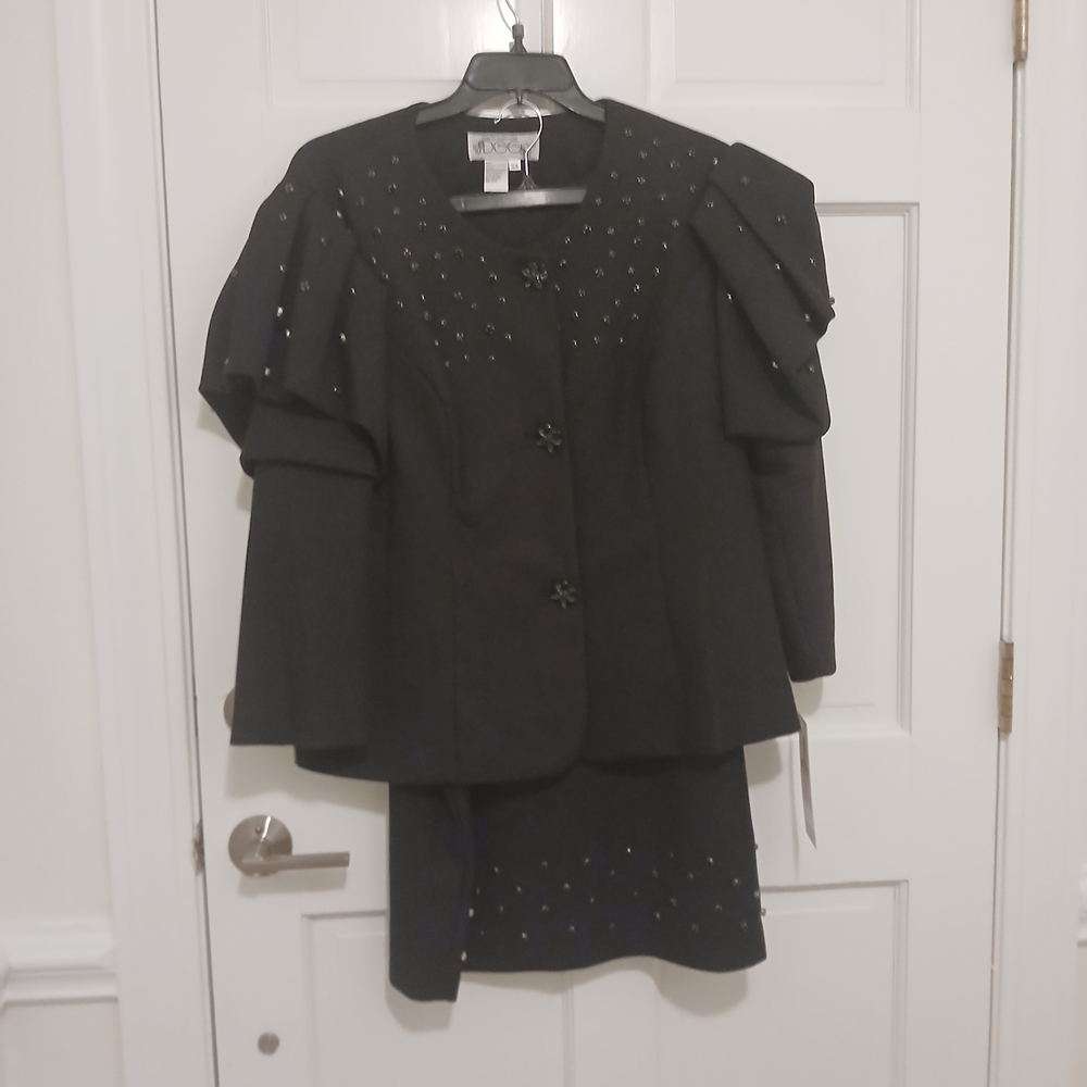 Elegant Black Women's Suit